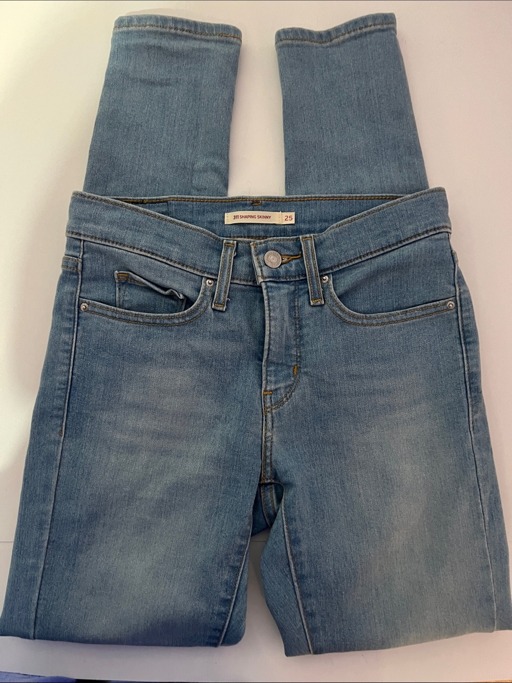 Levi’s 311 Women’s Shaping Skinny Jeans - Light Blue Size 25